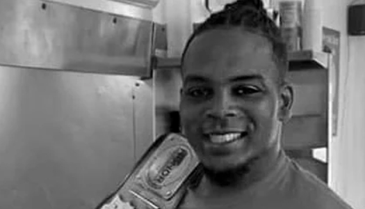 боец по смешанным единоборствам Bellator Исайя