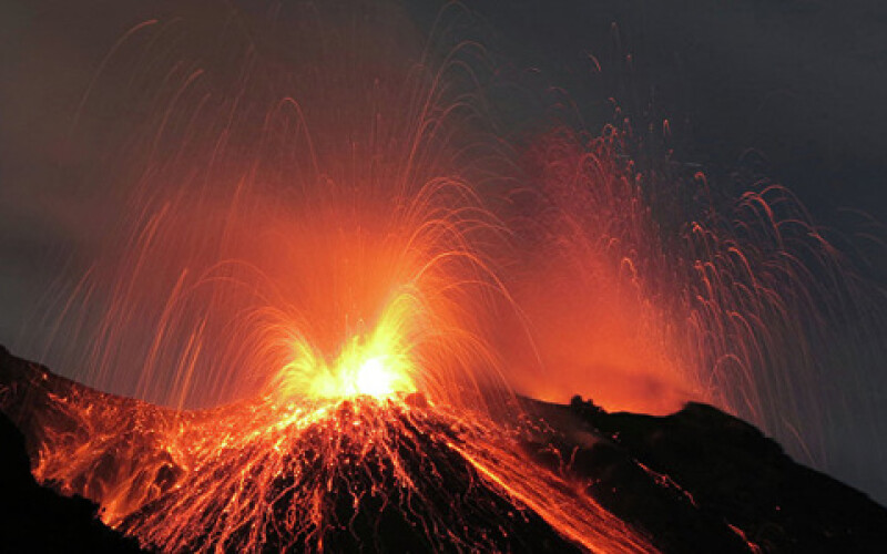 В Гватемале вновь начал извергаться вулкан Фуэго