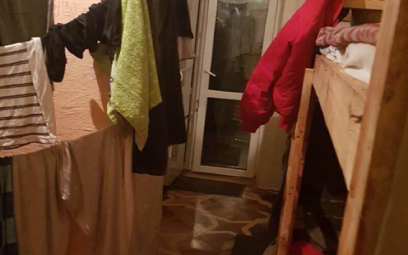 В Киеве горе-мать бросила своего ребенка в хостеле