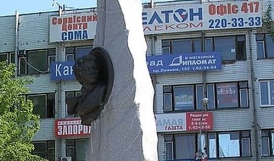 У Запоріжжі демонтували пам&#8217;ятник російському поету Олександру Пушкіну