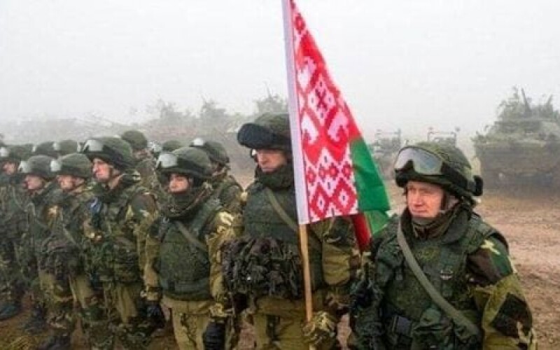 У Білорусі військових готують до війни на території України