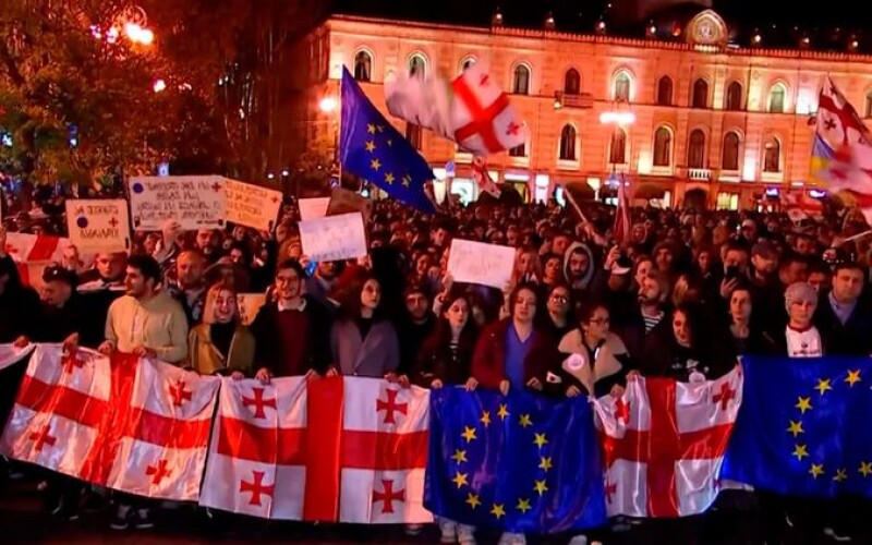 У Тбілісі відбуваються нові протести опозиції