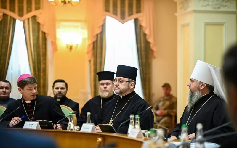 Рада церков закликає не переслідувати віруючих українців