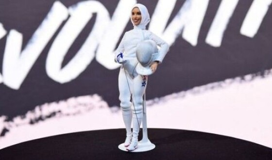 Презентована новая модель всемирно известной куклы Барби в хиджабе