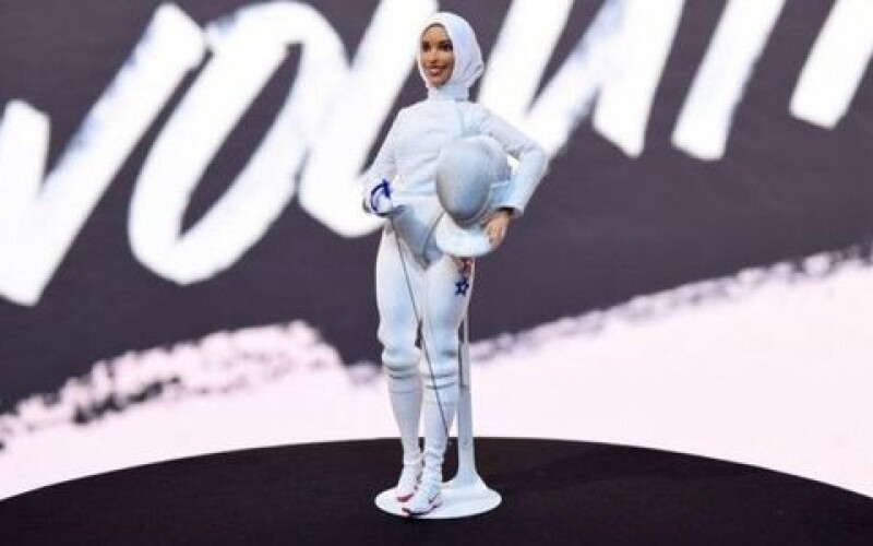 Презентована новая модель всемирно известной куклы Барби в хиджабе