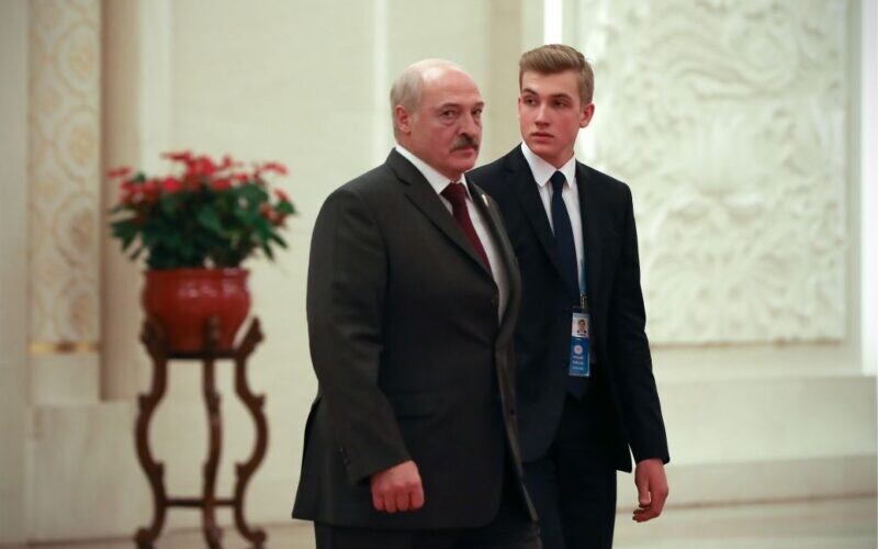 Лукашенко призначив своєму синові іменну стипендію