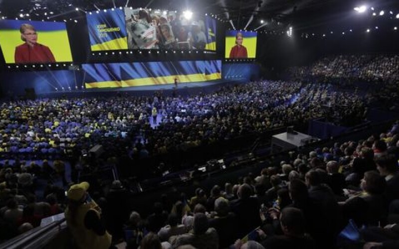 Нова Конституція дозволить подолати корупцію і забезпечить справжнє народовладдя, &#8211; Тимошенко