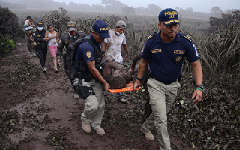 Извержение вулкана в Гватемале: количество жертв растет
