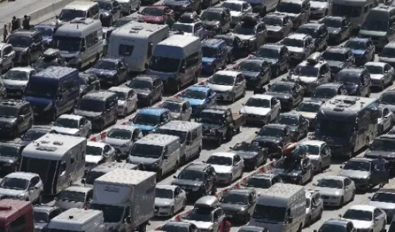 Из-за забастовки во Франции пробки на дорогах достигают 600 км
