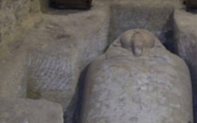 В Египте нашли 16 гробниц времен фараонов