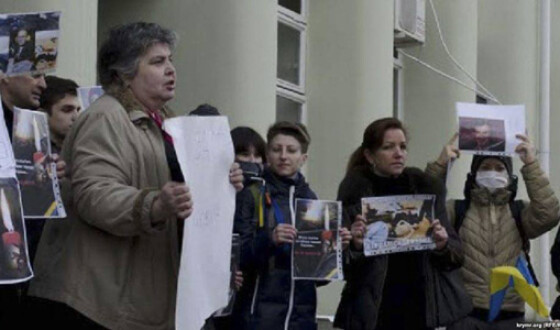 В оккупированном Крыму украинку осудили за посты в соцсетях