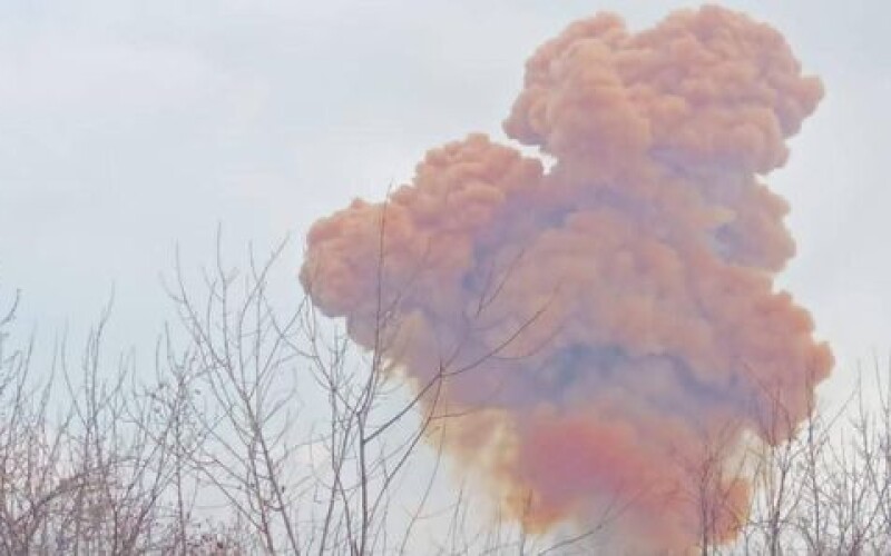 На Луганщині ворожий снаряд потрапив до цистерни з азотом