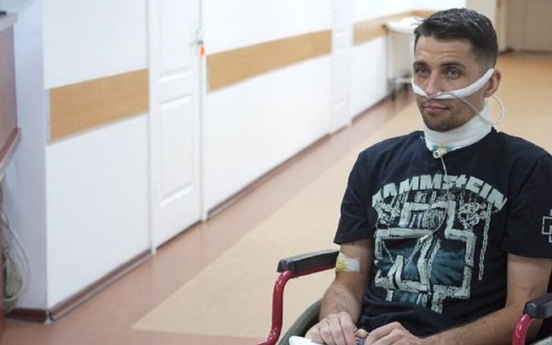 У Дніпрі з лікарні зник військовий, який з перерізаним горлом 5 днів повз до побратимів