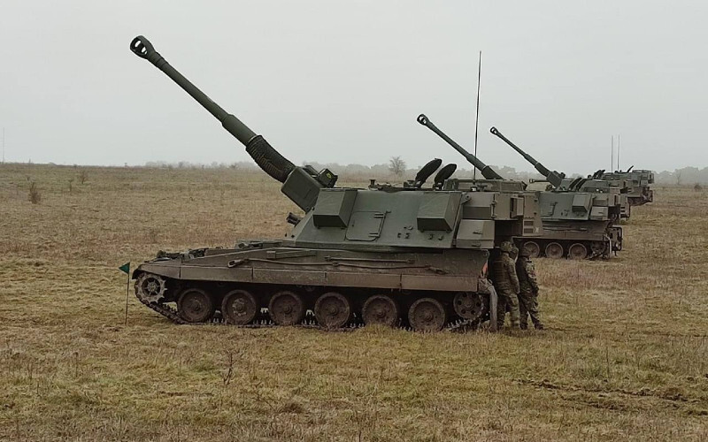 Українські військові у Великобританії проходять підготовку на AS-90