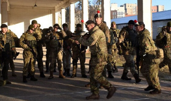 Британські інструктори почали підготовку українських військовослужбовців