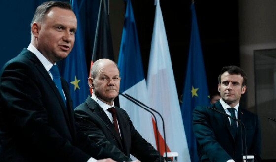 ФРН, Франція та Польща закликали Росію розпочати предметний діалог з безпеки в Європі