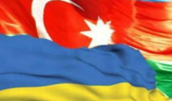 Киев и Баку договорились усилить совместное сотрудничество
