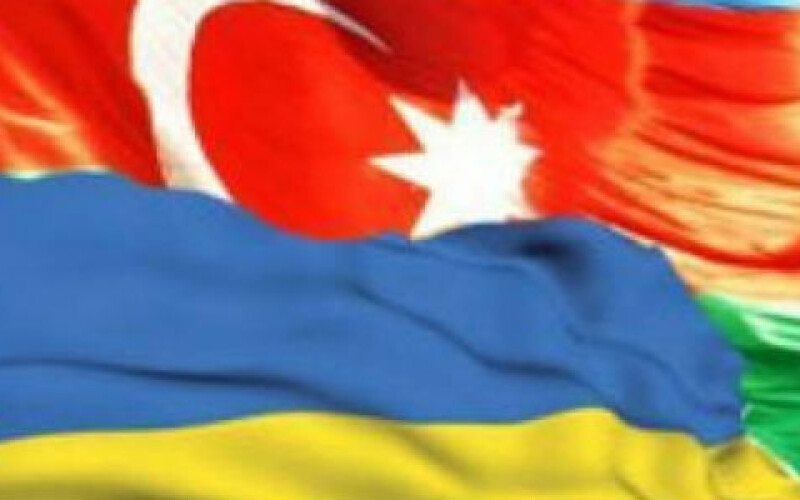 Киев и Баку договорились усилить совместное сотрудничество