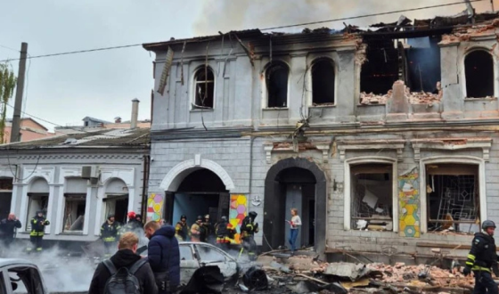У Харкові після удару РФ по дитсадку дітей евакуювали, постраждалих серед них немає