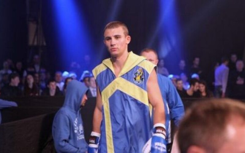 Украинский чемпион мира не спешит на профессиональный ринг