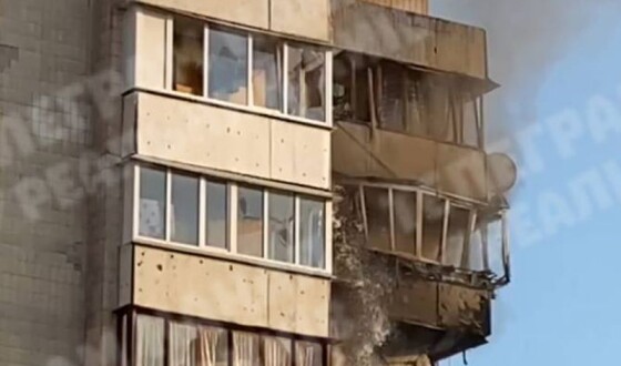 Ворог атакував ракетами Київ: є влучання у багатоквартирний будинок на Оболоні