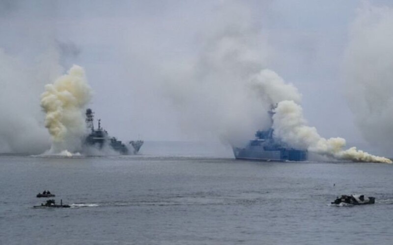 Росія вивела на бойове чергування в Чорне море ворожі ракетоносці