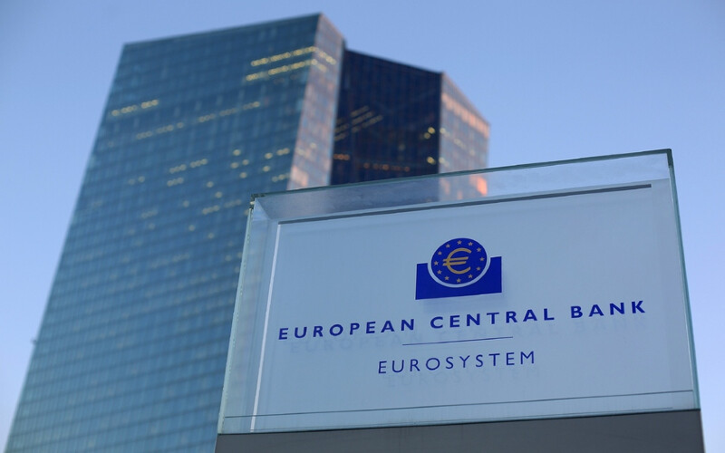 Центробанк Європи вимагає від Raiffeisen Bank піти з російського ринку