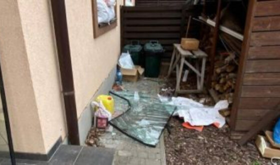 Російські окупанти потрощили будинок в Ірпені відомої журналістки