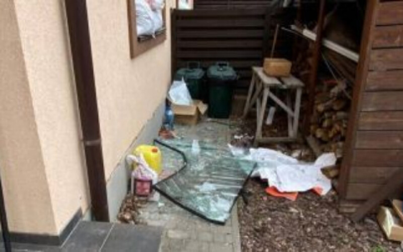 Російські окупанти потрощили будинок в Ірпені відомої журналістки