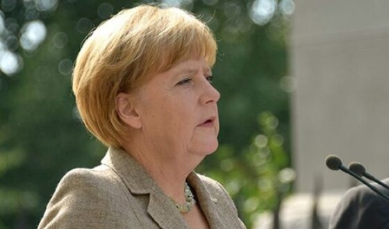 Канцлер ФРН Шольц підтримав ставлення Меркель до Росії