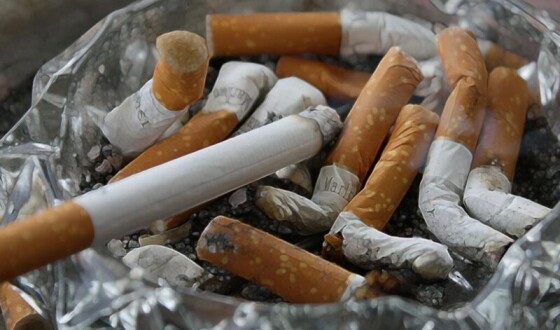 Вперше у світі: Канада друкуватиме попередження про рак на кожній сигареті