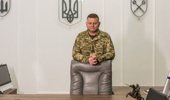Зеленський планує обговорити звільнення Валерія Залужного з посади головкома ЗСУ