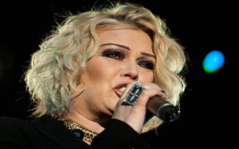 Британская певица боится, что ее похитит НЛО