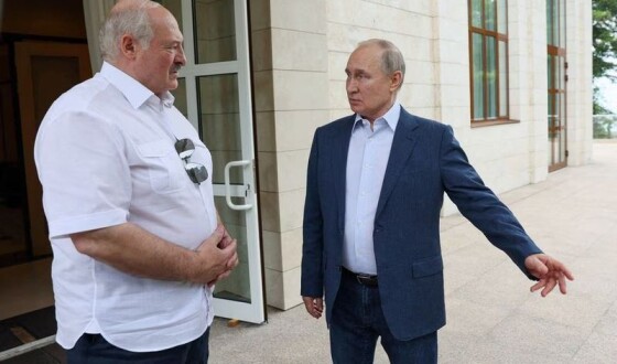 Путін продовжує тримати Лукашенка як ексклюзивного союзника