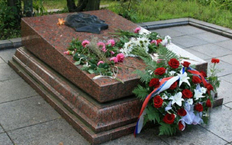 У Львові намагалися розкопати могилу розвідника Кузнєцова