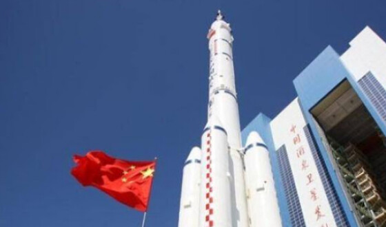 Багаторазовий космічний апарат Китаю повернувся на Землю