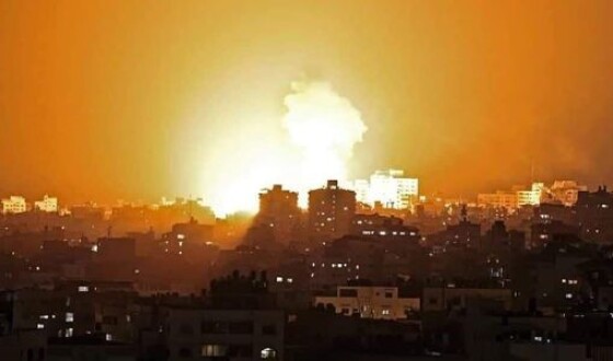 Вночі ізраїльські винищувачі бомбили палестинське місто Газа
