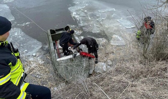 На Херсонщині четверо дітей провалились під кригу річки Інгулець