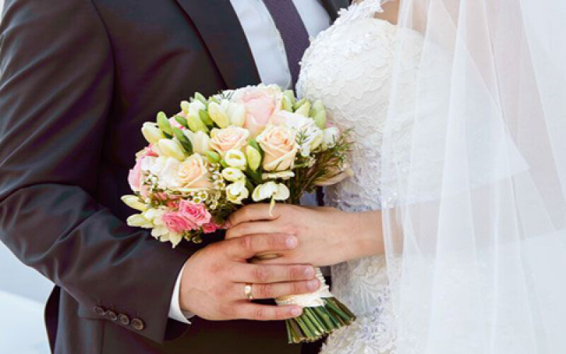 Украинцы могут провести юбилейную брачную церемонию