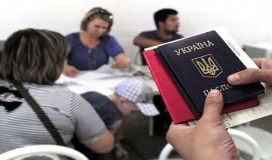Количество переселенцев в Украине продолжает расти