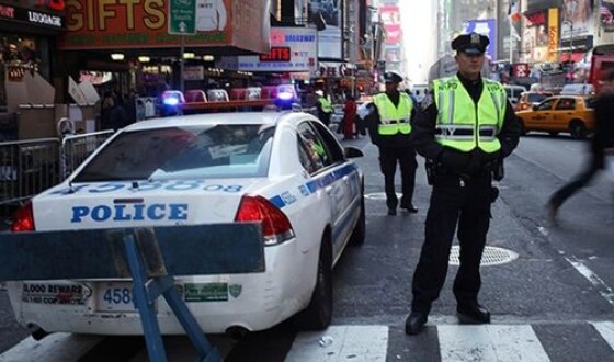 У США злодії серед білого дня пограбували магазин Yves Saint Laurent на $300 тисяч