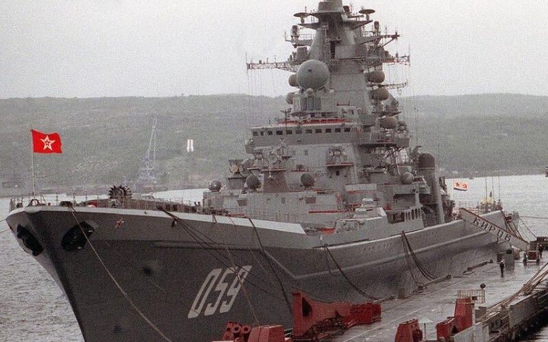 Росія приступила до відродження ракетного крейсера, який давно списала