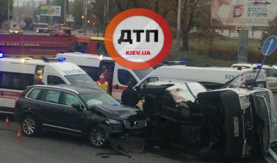 ДТП Киеве: пятеро пострадавших