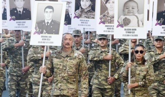 В Баку состоялось шествие в знак почтения светлой памяти шехидов Отечественной войны