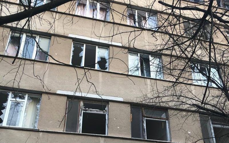 Росіяни обстріляли дитячу лікарню у Херсоні: двоє дітей важко поранені