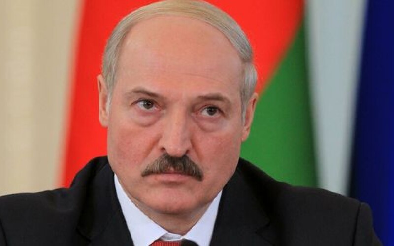 Лукашенко заявил, что надо прекратить «выпрашивать природный газ и нефть»
