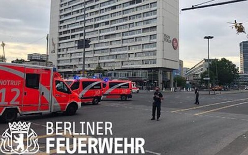 У Берліні терорист на автомобілі врізався в натовп людей
