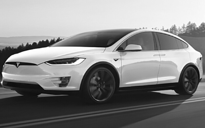 Водій автомобіля Tesla в Канаді заснув на швидкості понад 140 км/год