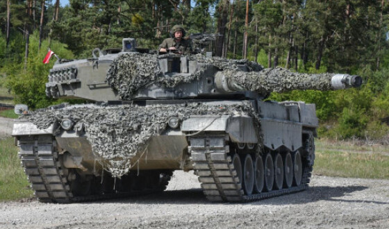 Колона танків ЗСУ Leopard 2A4 форсувала річку Інгулець на півдні України