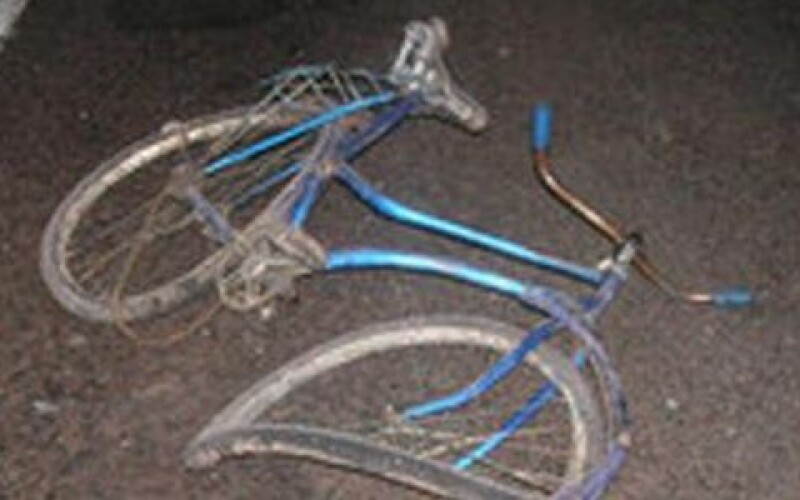 На Чернігівщині депутат на смерть збив велосипедиста та намагався втекти